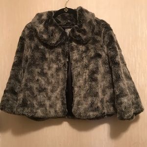 FOREVER 21 GRAY FAUX FUR CROP JACKET SZ M